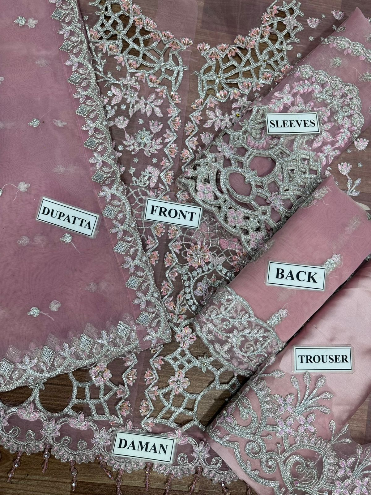 RANG RASIYA. BRAND